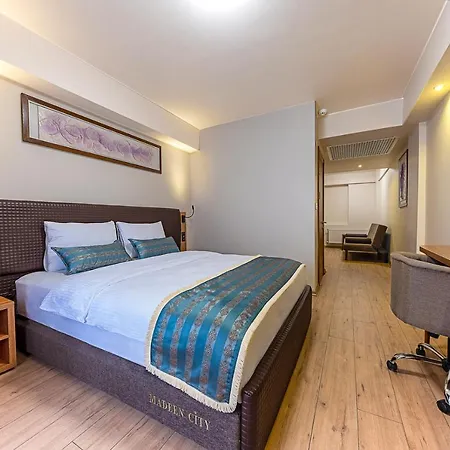 Madeen Hotell