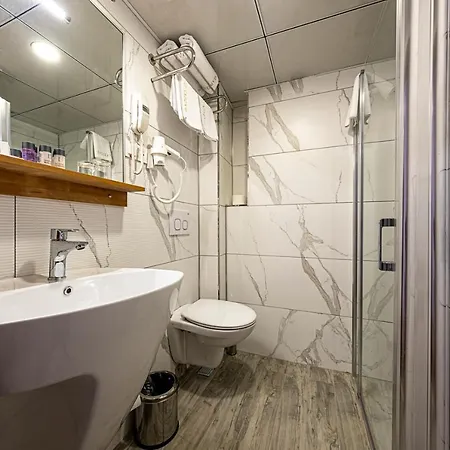 ホテル Madeen エスキシェヒル